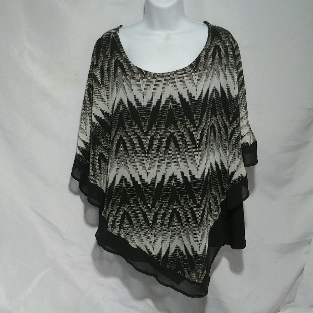Avenue Poncho Blouse Size 22/24